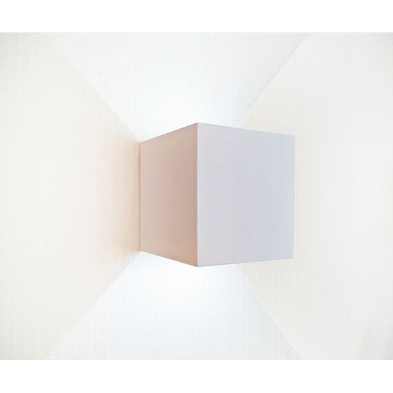 Kink Light 08585,01(4000K) Светильник Куб белый w10*10 h10 Led 6W (4000K) IP65