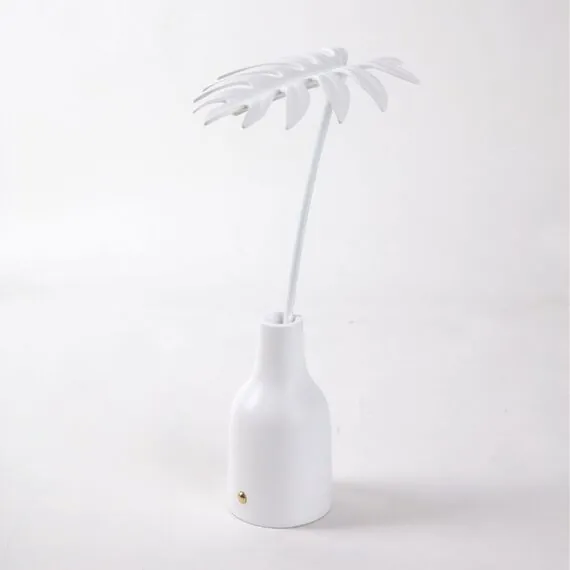 Seletti 00149852; 9024 Настольная лампа Leaf Light Stellou